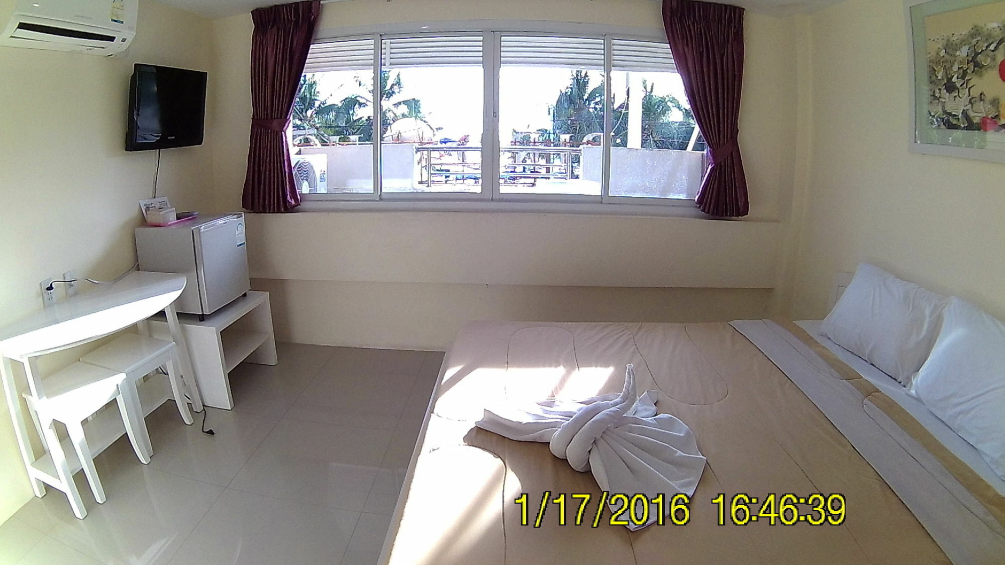 Bird Hotel Chonburi Ngoại thất bức ảnh