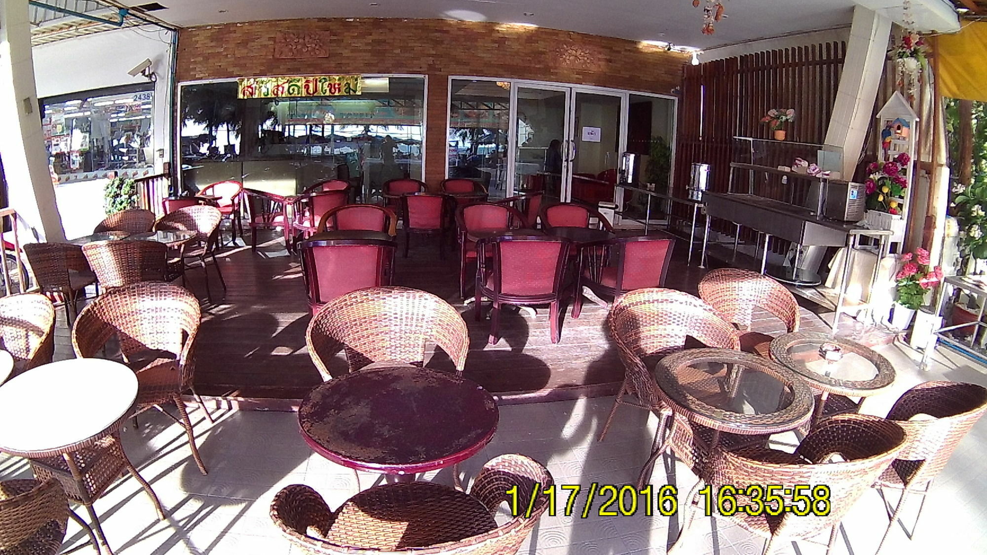 Bird Hotel Chonburi Ngoại thất bức ảnh